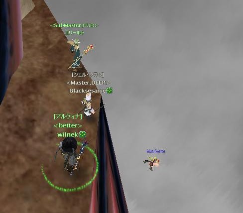 死体が飛んでる・・・！