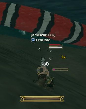 裸なのは海だからです