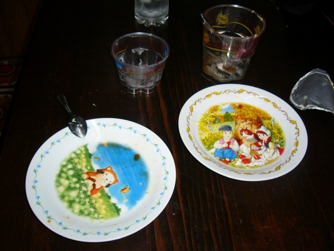 絵皿に突っ込んだら負け